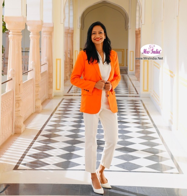 Mrs India 2026 2027 Winner Sudipta Das
